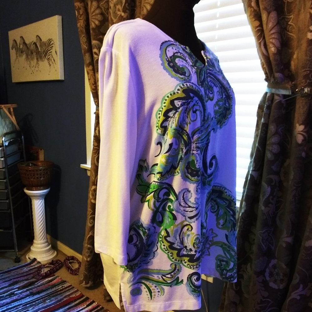 Tops - Picture 4 of 5